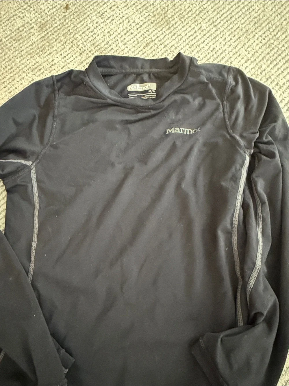 Marmot boys  Long-Sleeve base layer Black size medium
